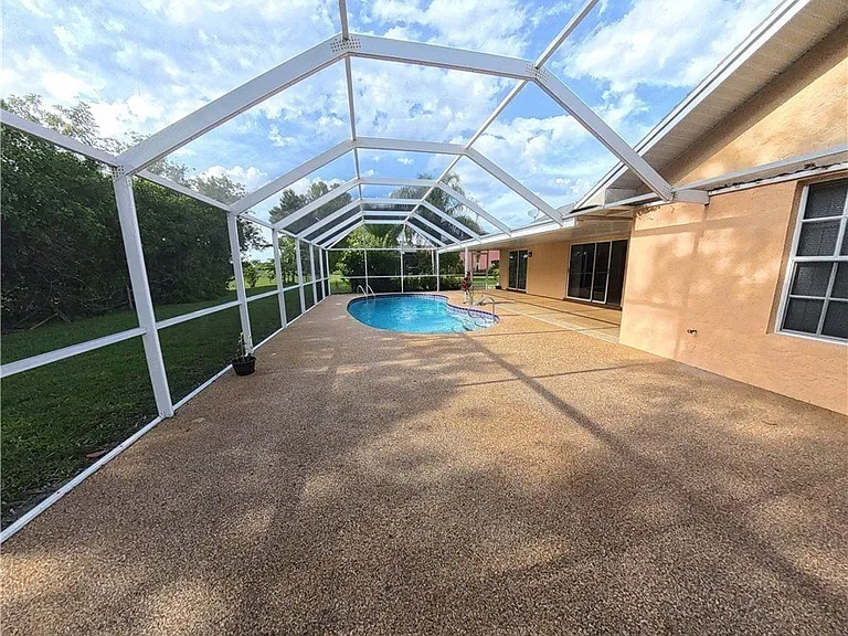 546 Whispering Wind Bnd — Photo 20