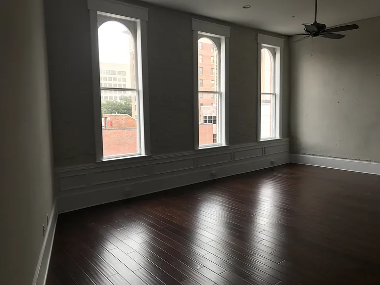 5 W Broughton St #401 — Photo 3