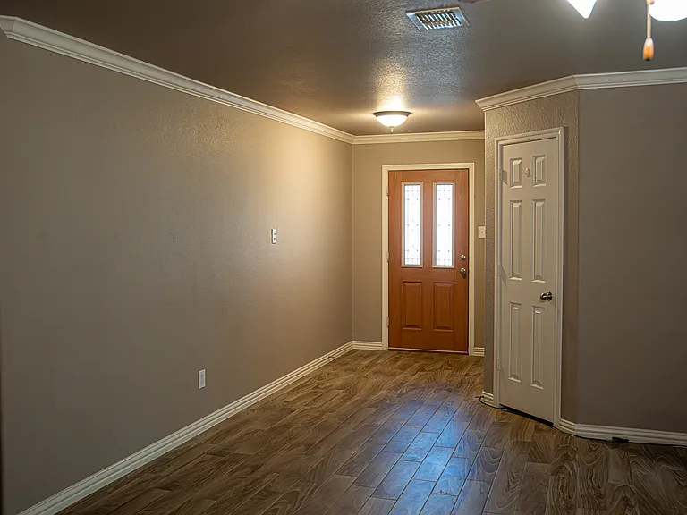 13065 Barbarosa Dr — Photo 2