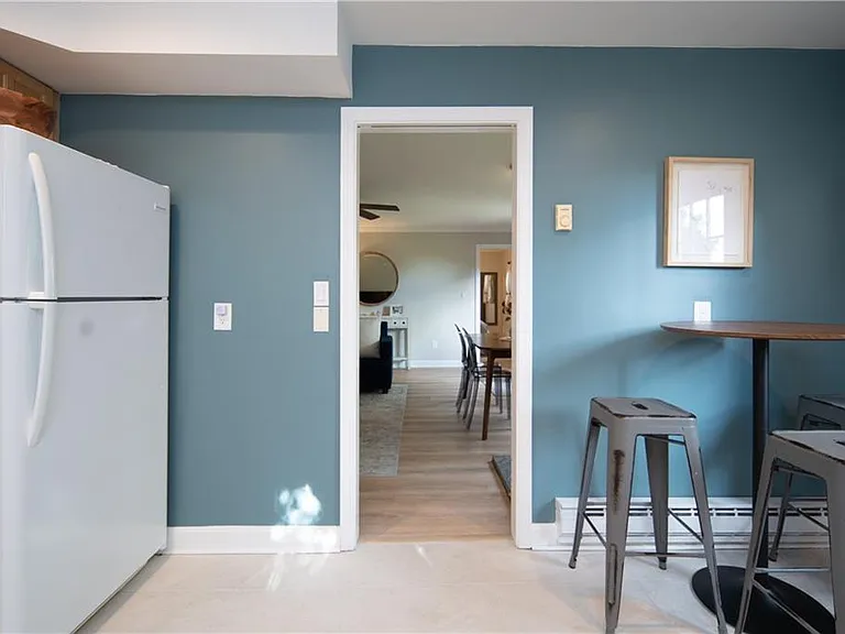 534 Aquidneck Ave #A — Photo 34
