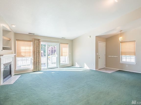 3rd image of 205 SE Winchester Hill Dr