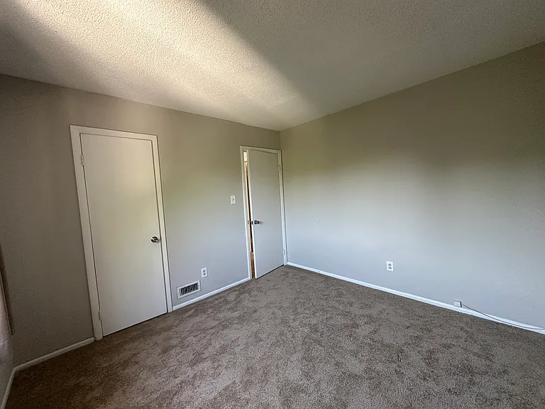 3638 Windmill Dr — Photo 12
