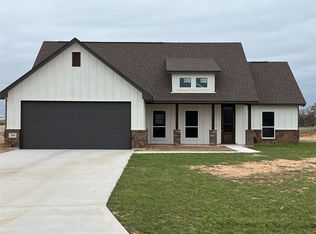 304 Rita Ridge Ct, Millsap, TX 76066