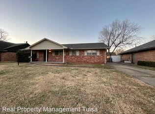 9039 E 27th Pl, Tulsa, OK 74129