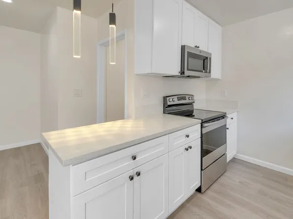 5105 Bakman Ave #4, North Hollywood, CA 91601