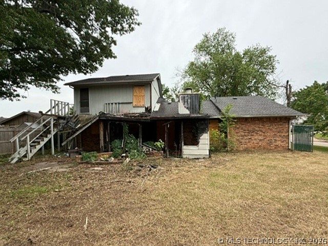 2nd image of 100 S Crabtree Rd