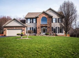 764 Greenfield Dr, Youngstown, OH