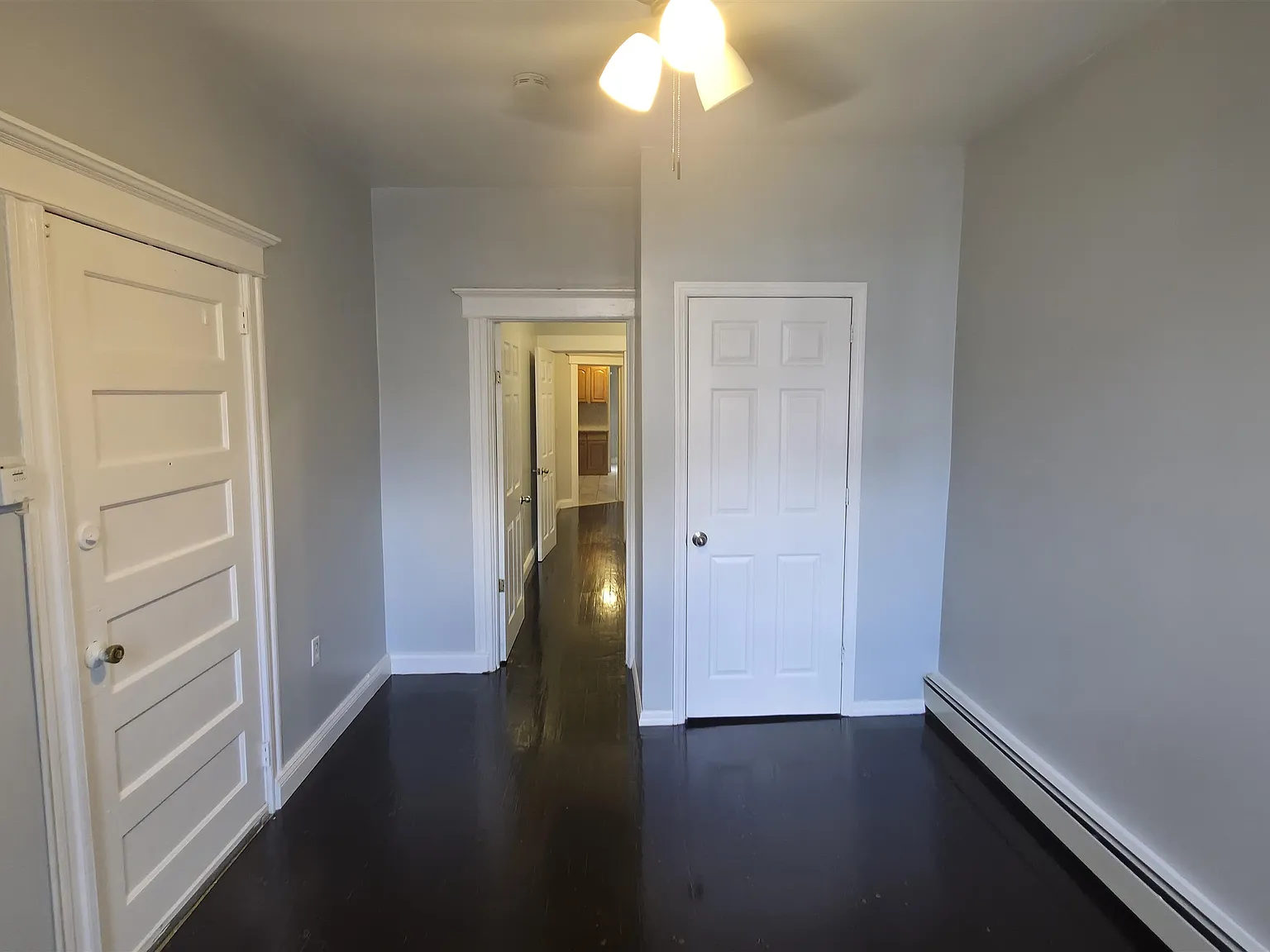 2 bed, 1.0 bath, 700 sqft, $2,100 — Photo 3