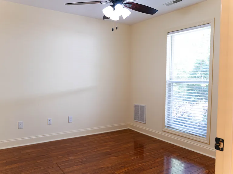 4369 Sullivan St #B — Photo 5