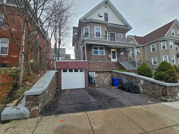 64 Main St APT 1, Malden, MA 02148