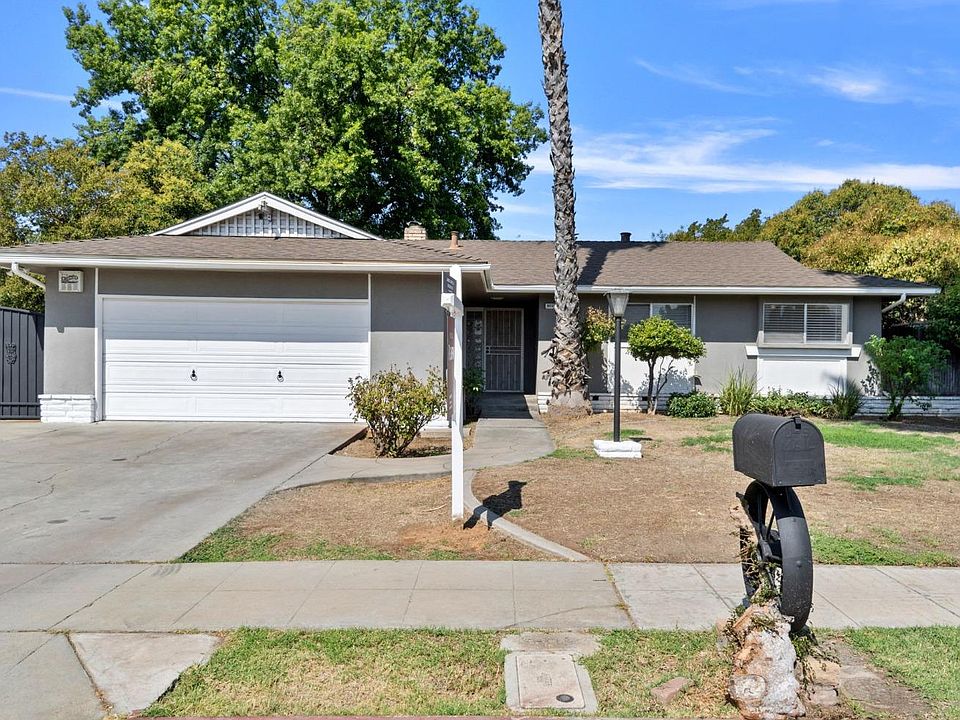 1st image of 6033 N Maroa Ave