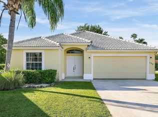 162 Preserve Dr, Royal Palm Beach, FL 33411