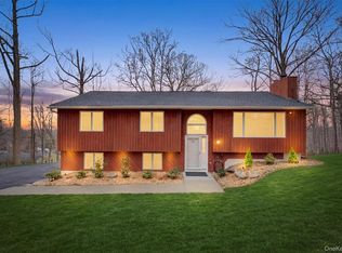 27 Narcissus Drive, Mahopac, NY 10541