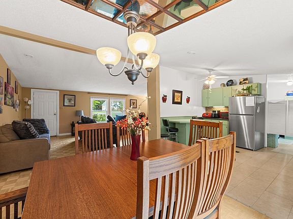 4th image of 61 Snapdragon Rd