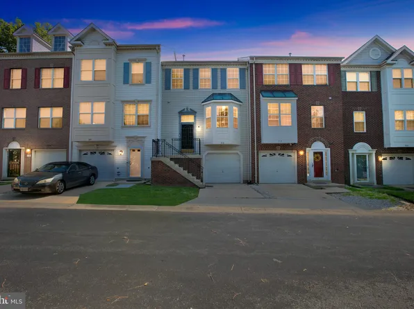 516 Crusher Ct, Upper Marlboro, MD 20774