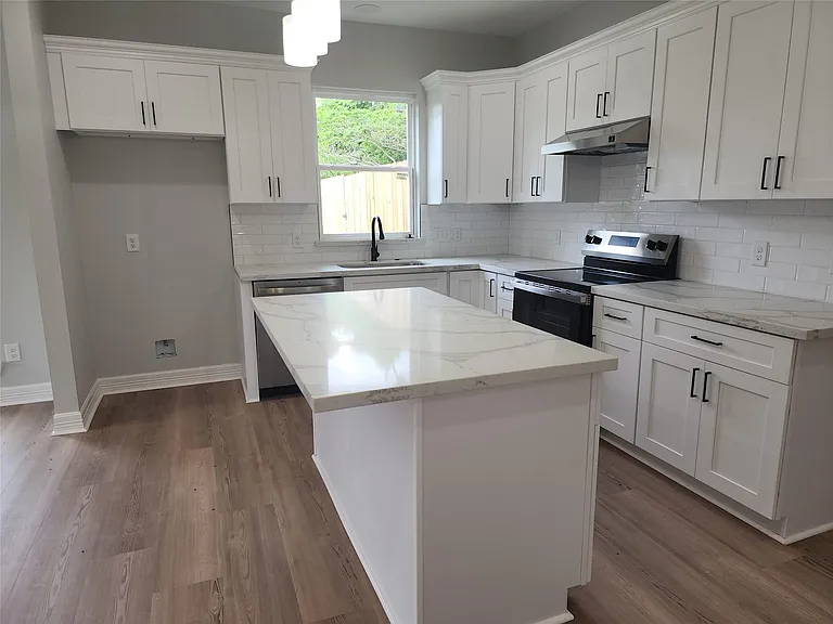 2651 Beaumont Ave #A — Photo 8