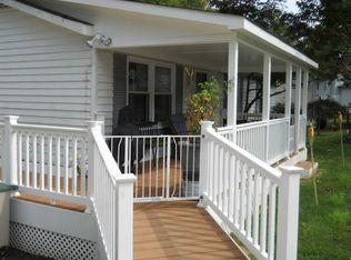 602 Rockbridge Dr SE, Leesburg, VA