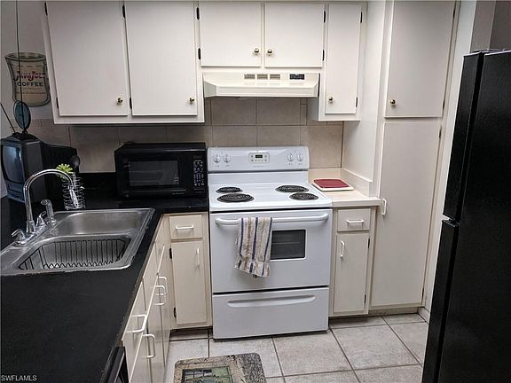 4th image of 2231 E 5th St APT 205