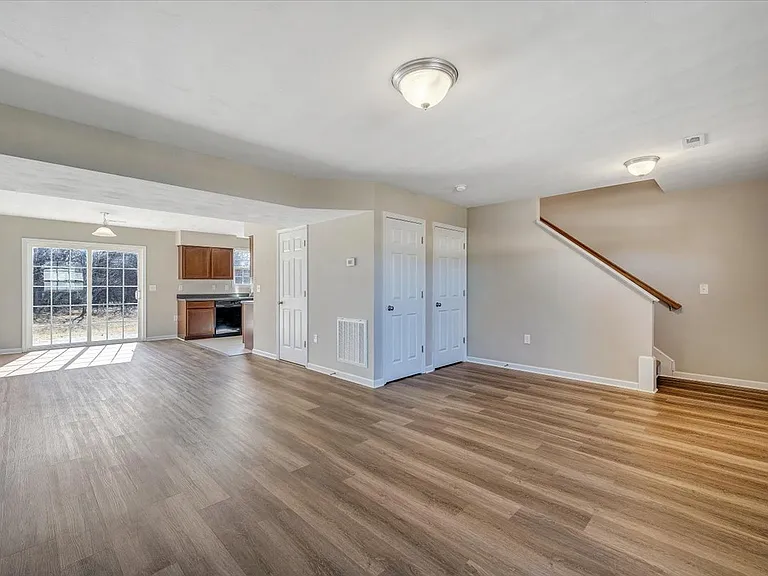 4606 Spring Willow Ln NW — Photo 3