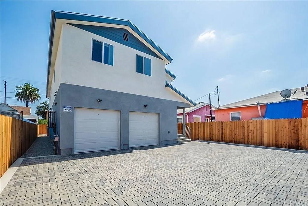 5 bed, $3,650 — Photo 2