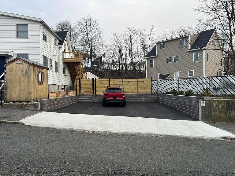 35 Hichborn St #1 — Photo 2
