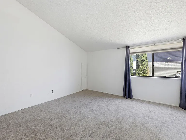 1401 Hood Rd — Photo 19