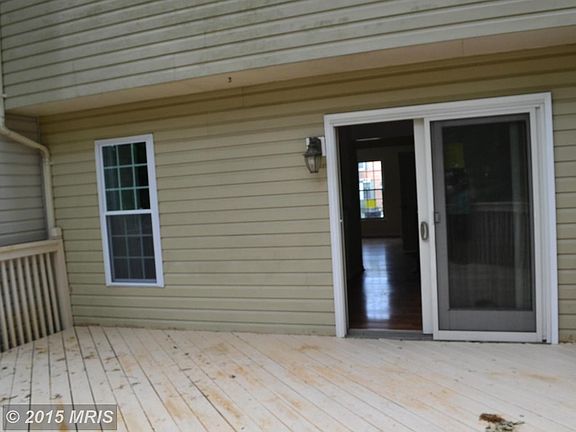 Slider from Deck Leading to Breakfast Nook