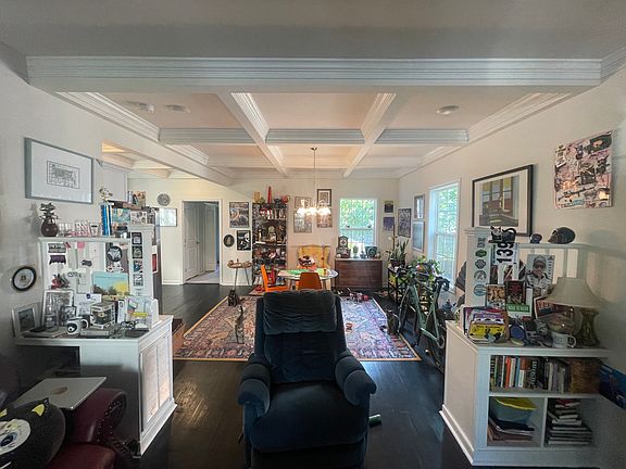 3rd image of 2203 4th Ave