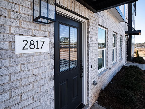 4th image of 2817 Ridge Crest Ct
