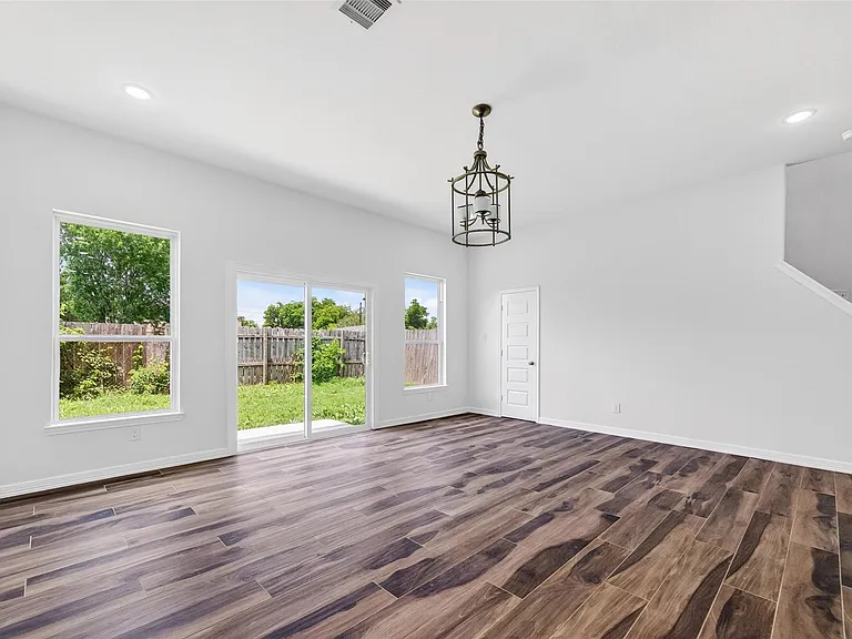 8628 Scott St — Photo 18