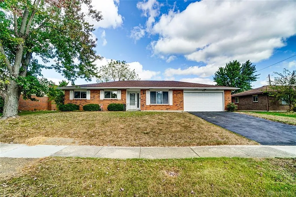 215 Southerly Hills Dr photo 1