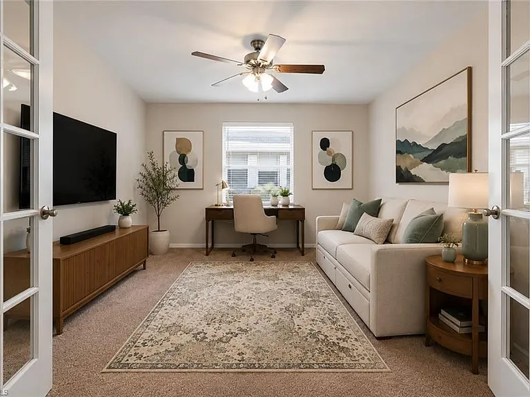 430 Saint Andrews Blvd #6 — Photo 4