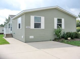 15360 Dominique Dr, Clinton Township, MI 48038