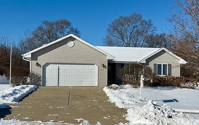 1st image of 1510 Agnes Road