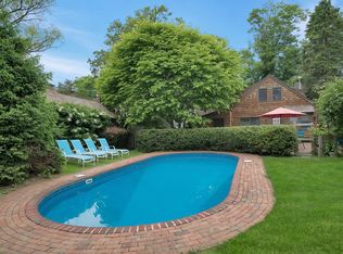 48 Accabonac Rd, East Hampton, NY 11937