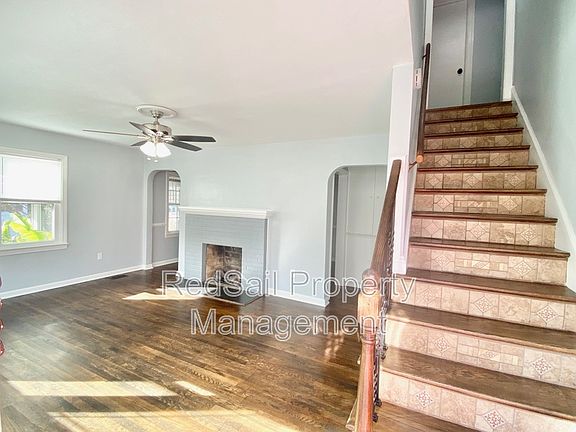3rd image of 4023 Catesby Jones Dr