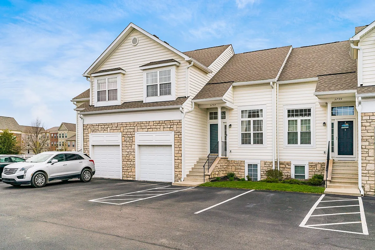 Building Photo - 6342 Downwing Ln