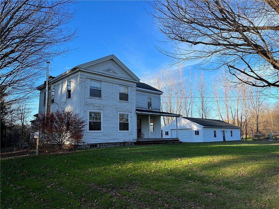 1st image of 14139 Canada St