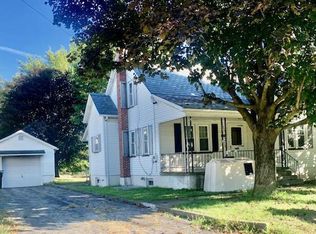 105 E Aluta Mill Rd, Nazareth, PA 18064