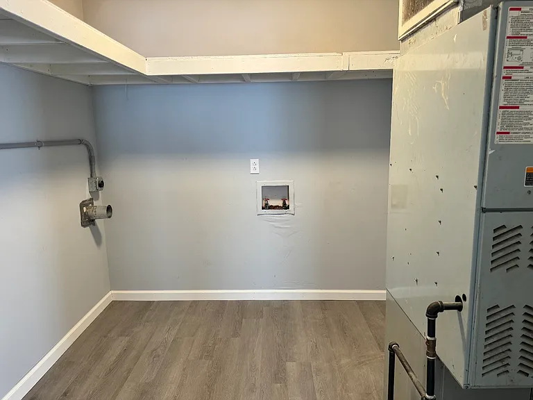 7023 Grand Central Ave — Photo 5