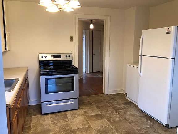 2nd image of 403 S 17th Ave