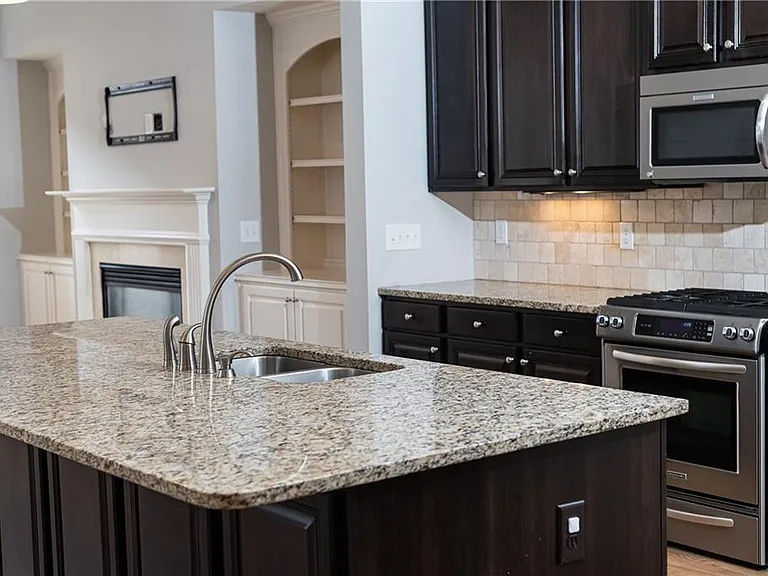 3664 Brookhaven Manor Xing NE — Photo 60