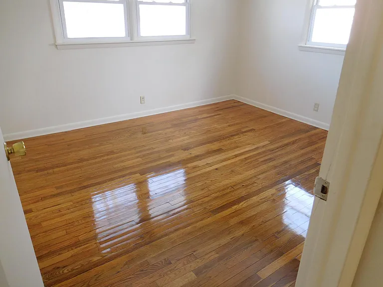511 W Buckingham Dr — Photo 9