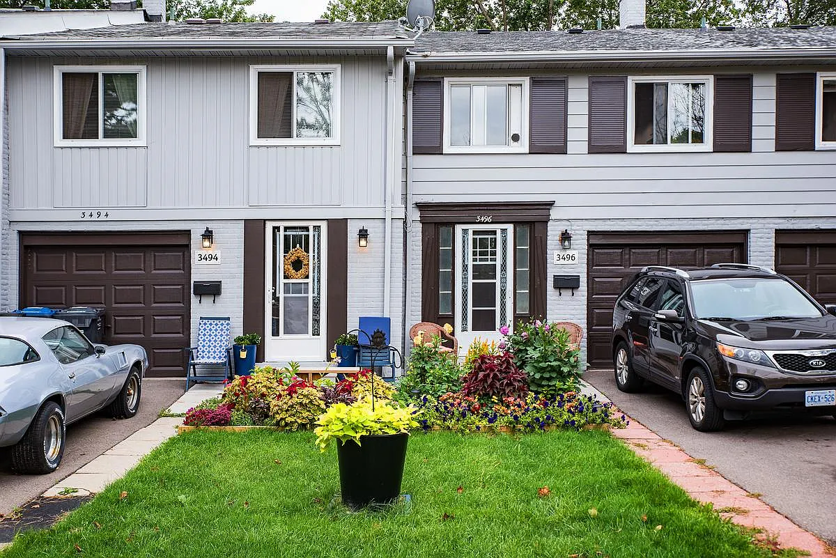 3468 - 3532 Fieldgate Drive — Photo 3