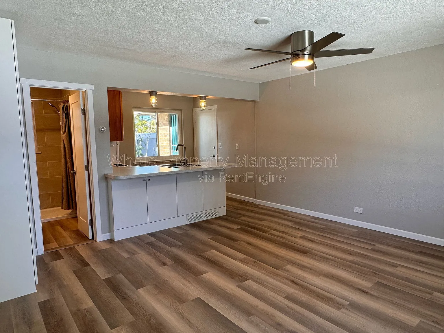 Studio, 1.0 bath, 348 sqft, $950 — Photo 3