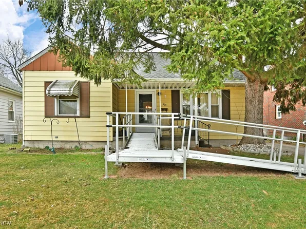 317 Peffer Ave, Niles, OH 44446