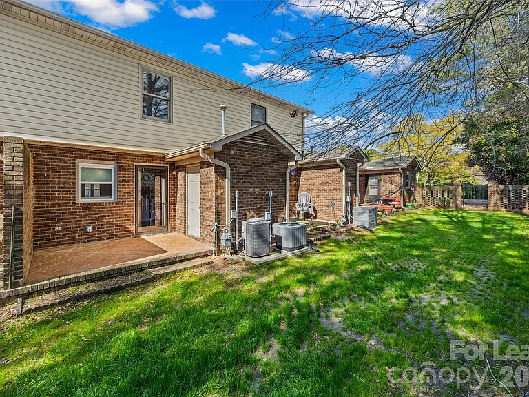 1933 Ebenezer Rd — Photo 25