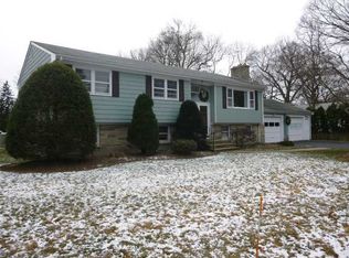 120 Sprague Ave, Warwick, RI 02889