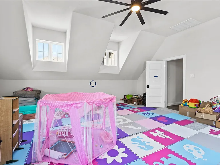 721 Yarrow St — Photo 24