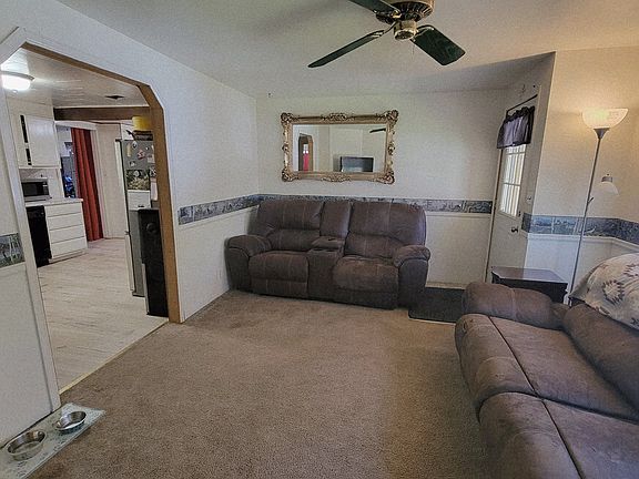 4th image of 724 NE Laurance St
